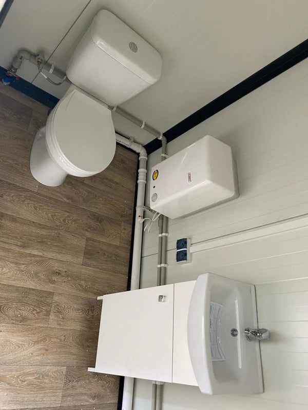 Bureau mobile 4 saisons – 40 x 8 pi – Double vitrage – Salle de bain intégrée