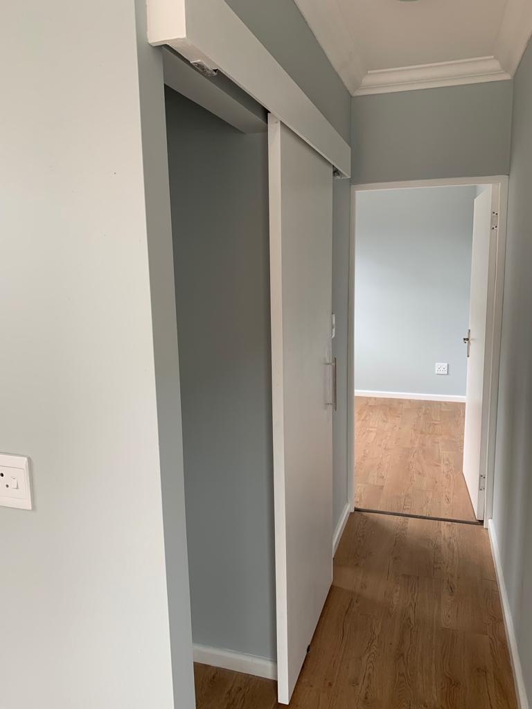 Container maritime  bureau mobile 40 pieds x 8, isolé 4 saisons, avec porte, fenêtre et toilette