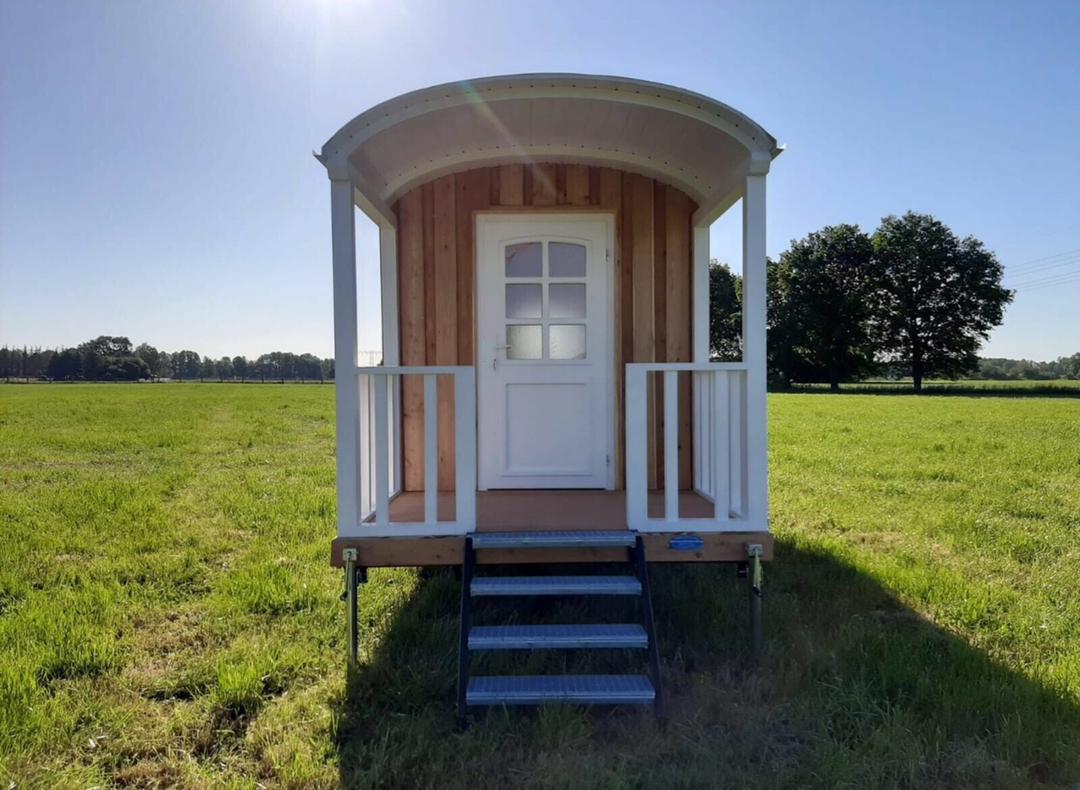 Unité mobile 4 saisons sur remorque – 30 x 10 pi avec auvent intégré