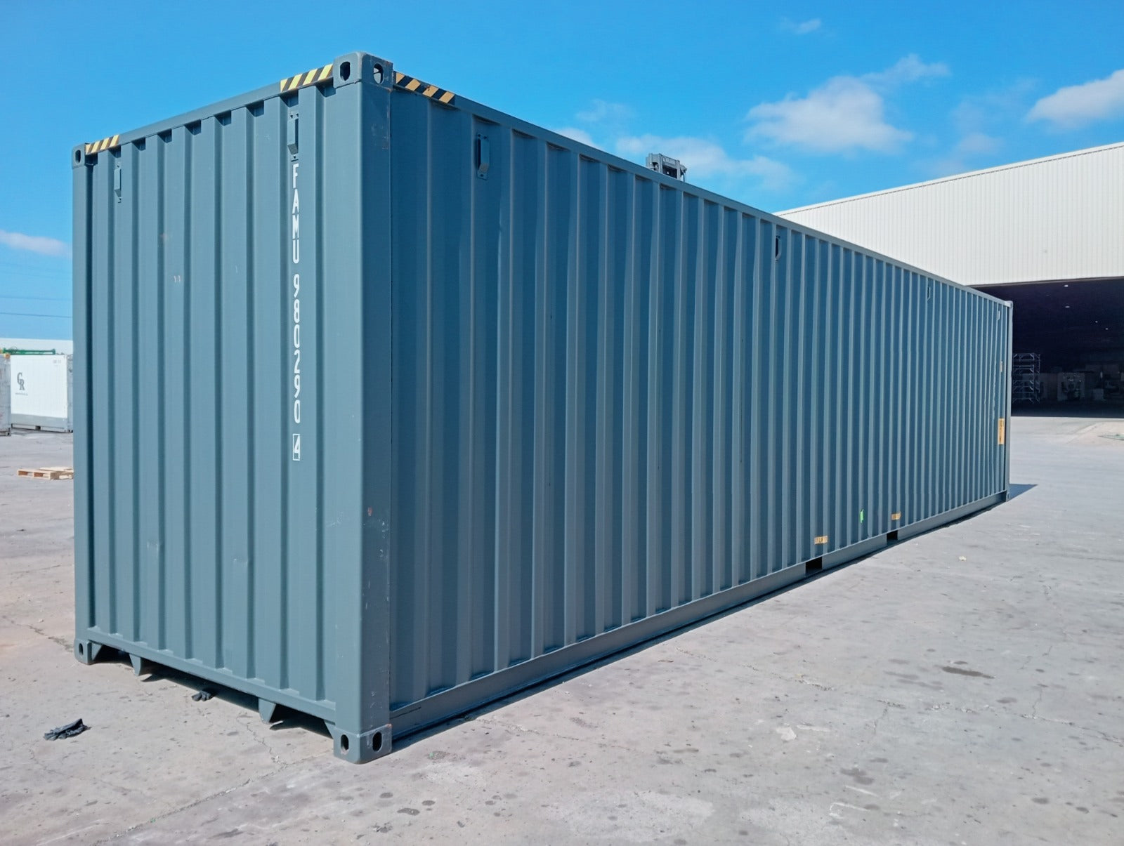 Container 40 Pieds HC (Haute Capacité) - Espace de Stockage Extra Large et Résistant