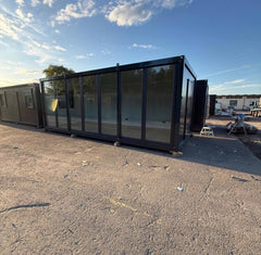 Bureau mobile climatisé – 20 x 8 pi – Finition complète – Prêt à l’emploi