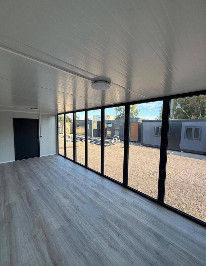 Bureau mobile climatisé – 20 x 8 pi – Finition complète – Prêt à l’emploi