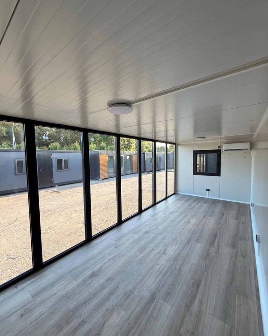 Bureau mobile climatisé – 20 x 8 pi – Finition complète – Prêt à l’emploi